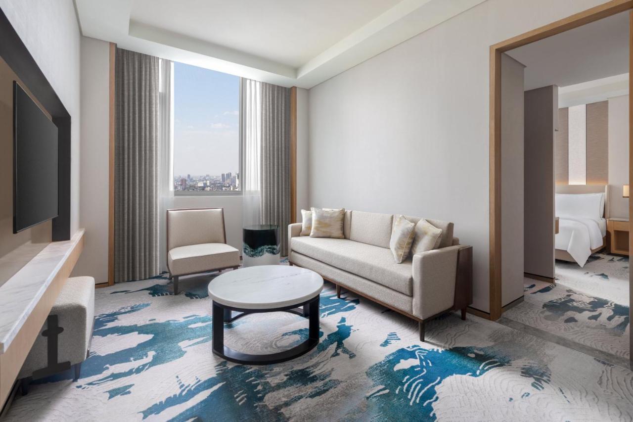 ホテル The Westin Manila Pasig City エクステリア 写真