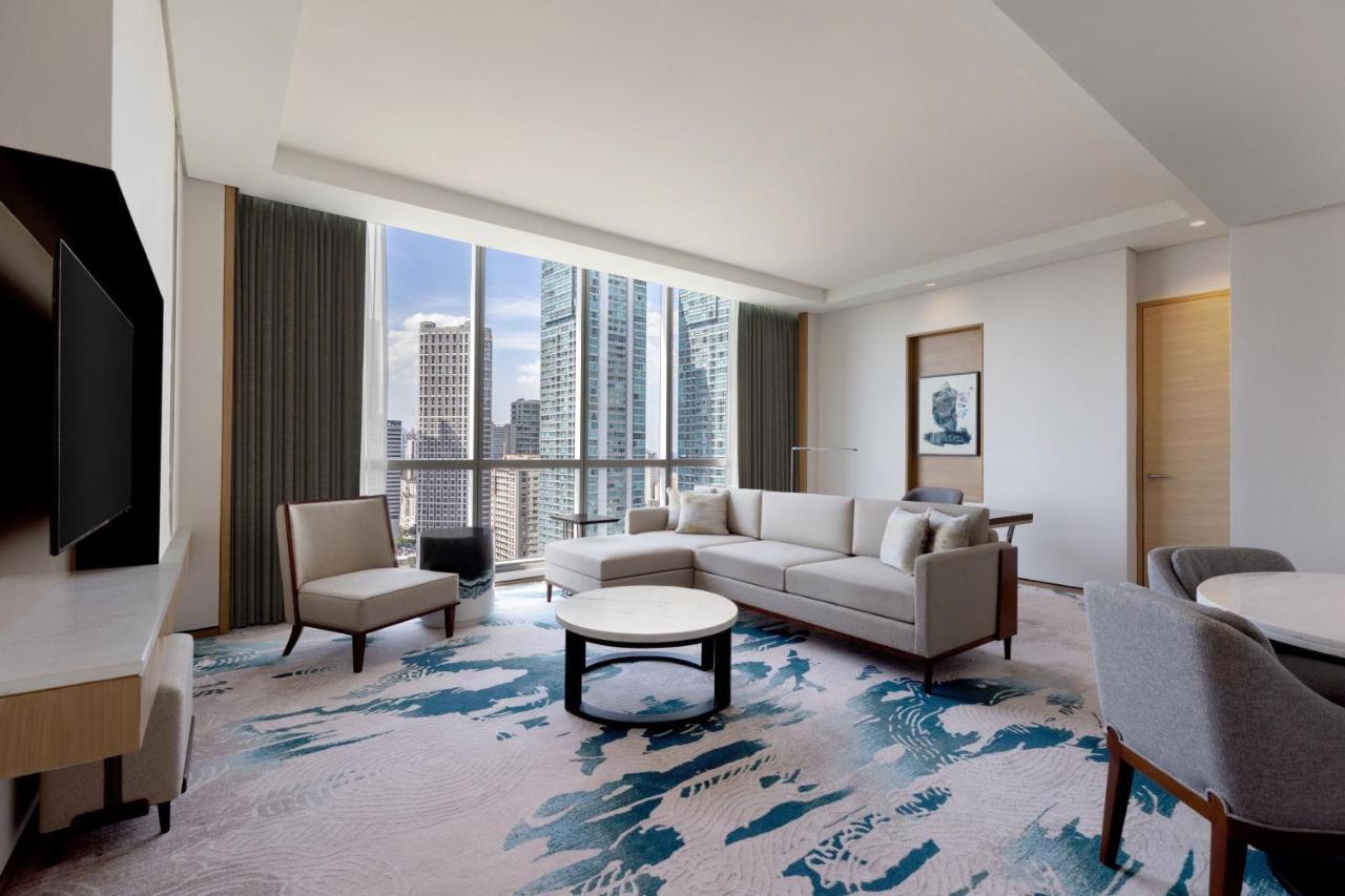 ホテル The Westin Manila Pasig City エクステリア 写真