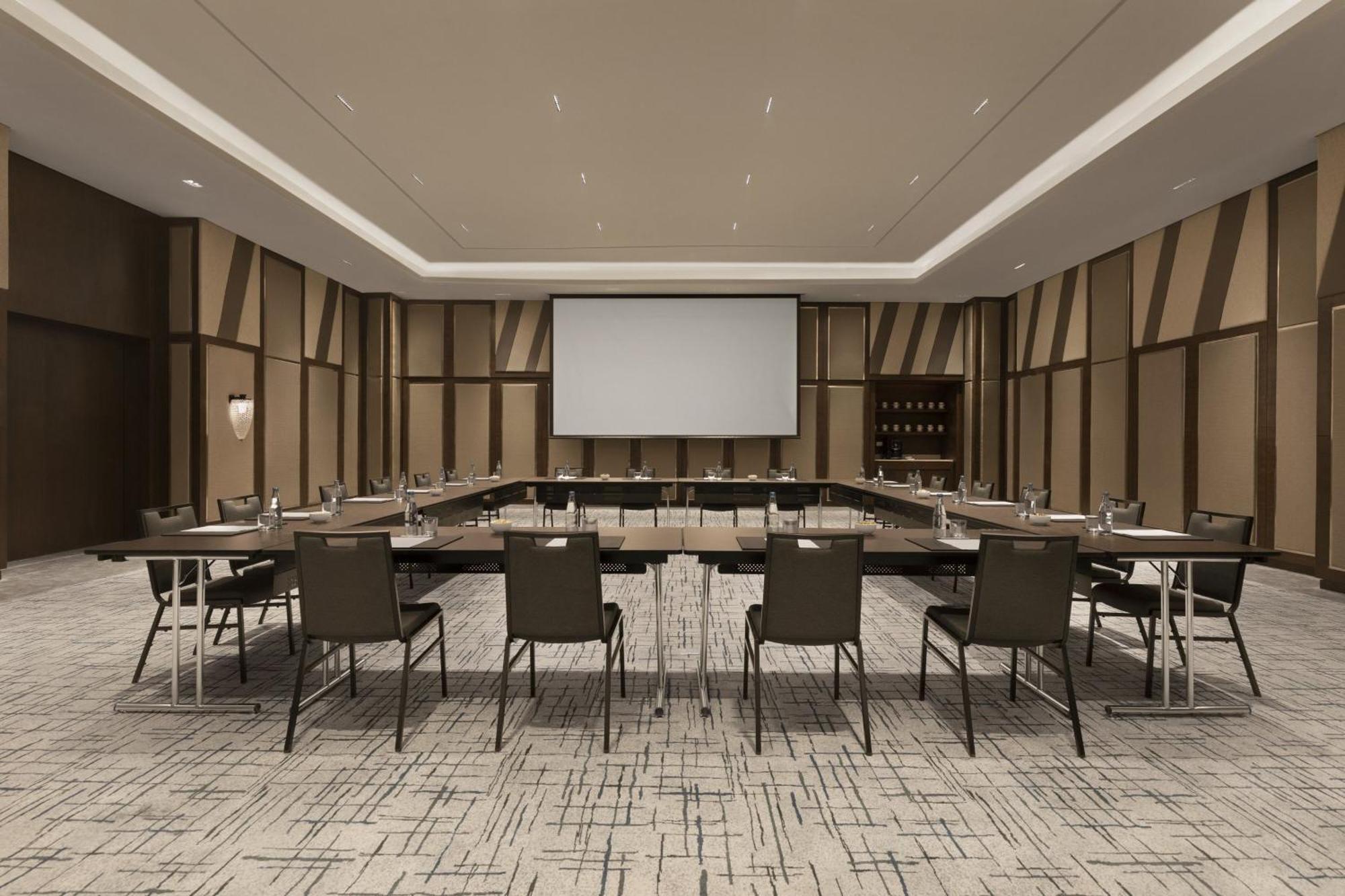 ホテル The Westin Manila Pasig City エクステリア 写真